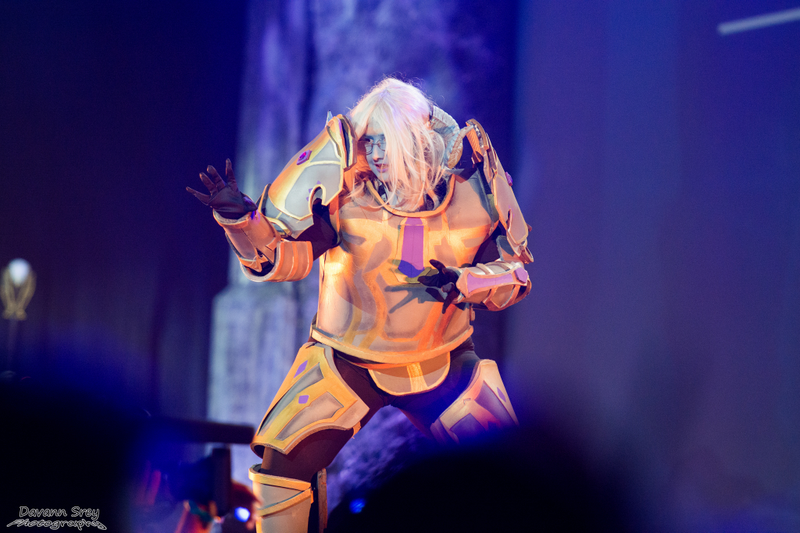 Illustration for article titled The Most Mind-Blowing and Astonishing Cosplay From BlizzCon 2015!